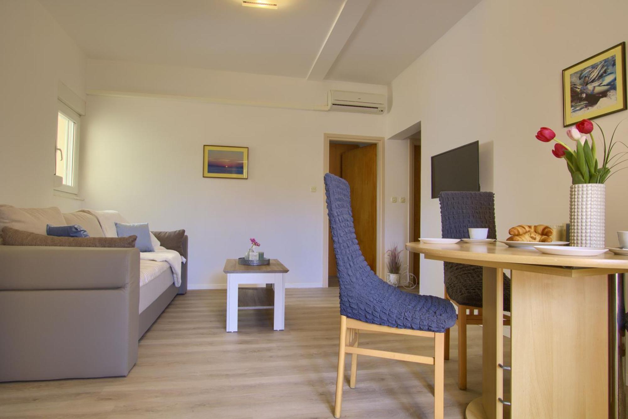 Sunshine Place By The Beach Lukoran Quarto foto